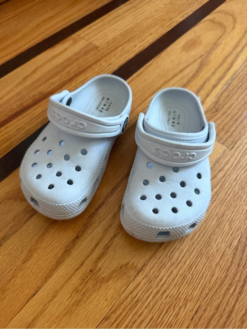 10C Crocs Light Grey